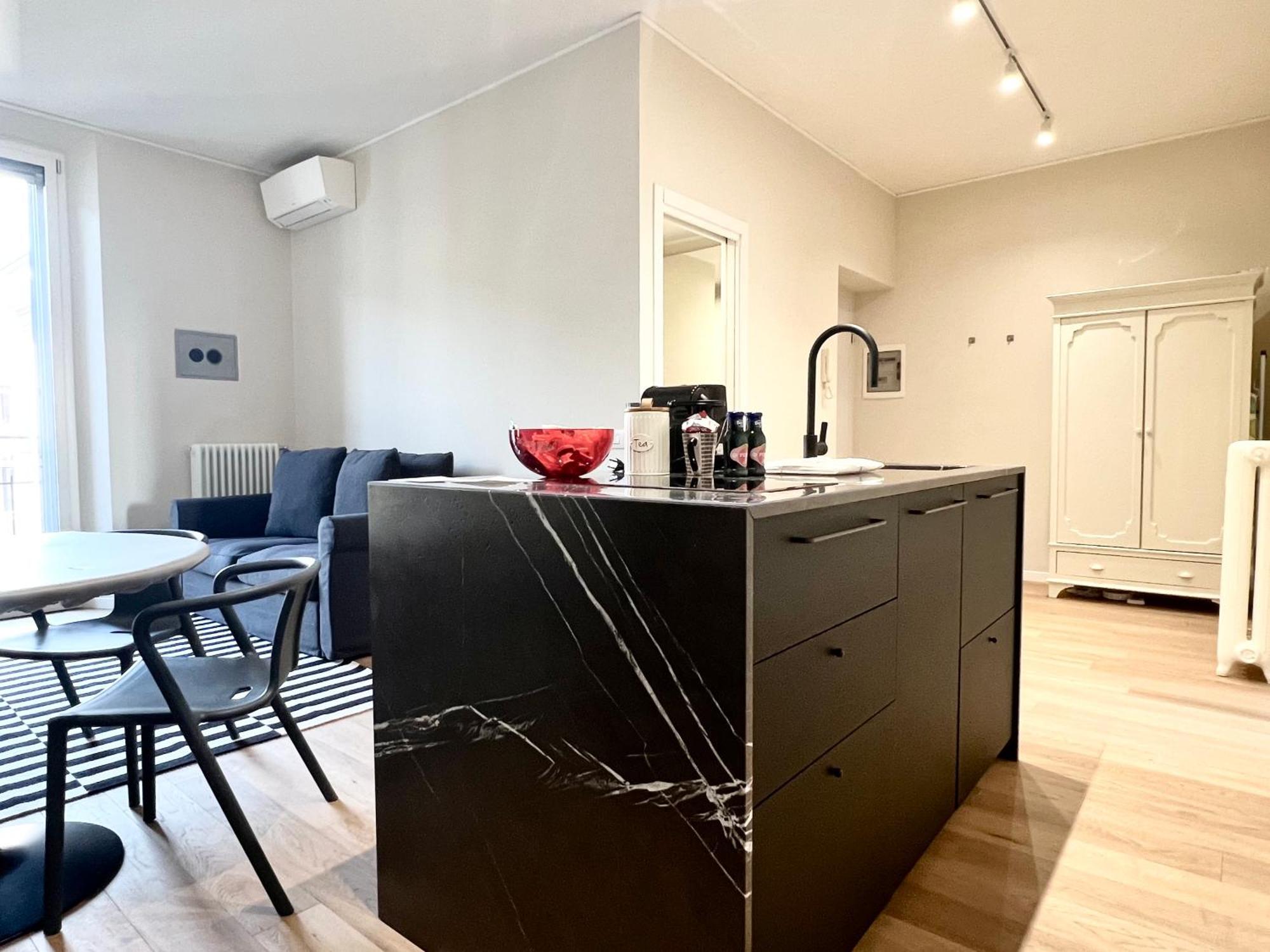 Comecasa Fashion Apartment In Via Mantova Milano Esterno foto